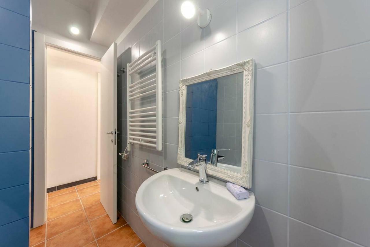 Joivy Family Flat With Little Patio, Cinque Terre Apartamento Vernazza Exterior foto
