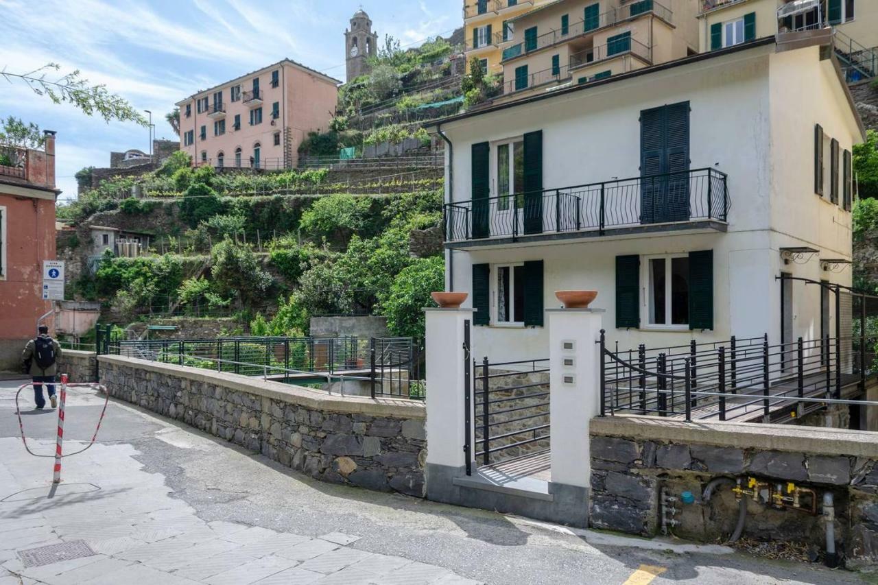 Joivy Family Flat With Little Patio, Cinque Terre Apartamento Vernazza Exterior foto