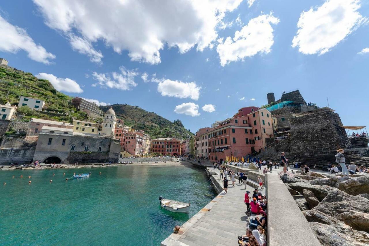 Joivy Family Flat With Little Patio, Cinque Terre Apartamento Vernazza Exterior foto