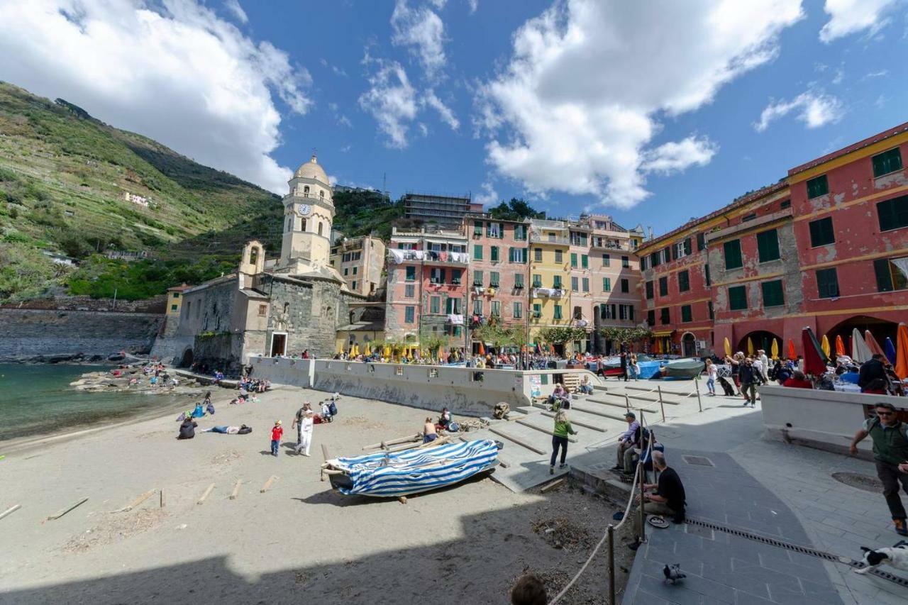 Joivy Family Flat With Little Patio, Cinque Terre Apartamento Vernazza Exterior foto