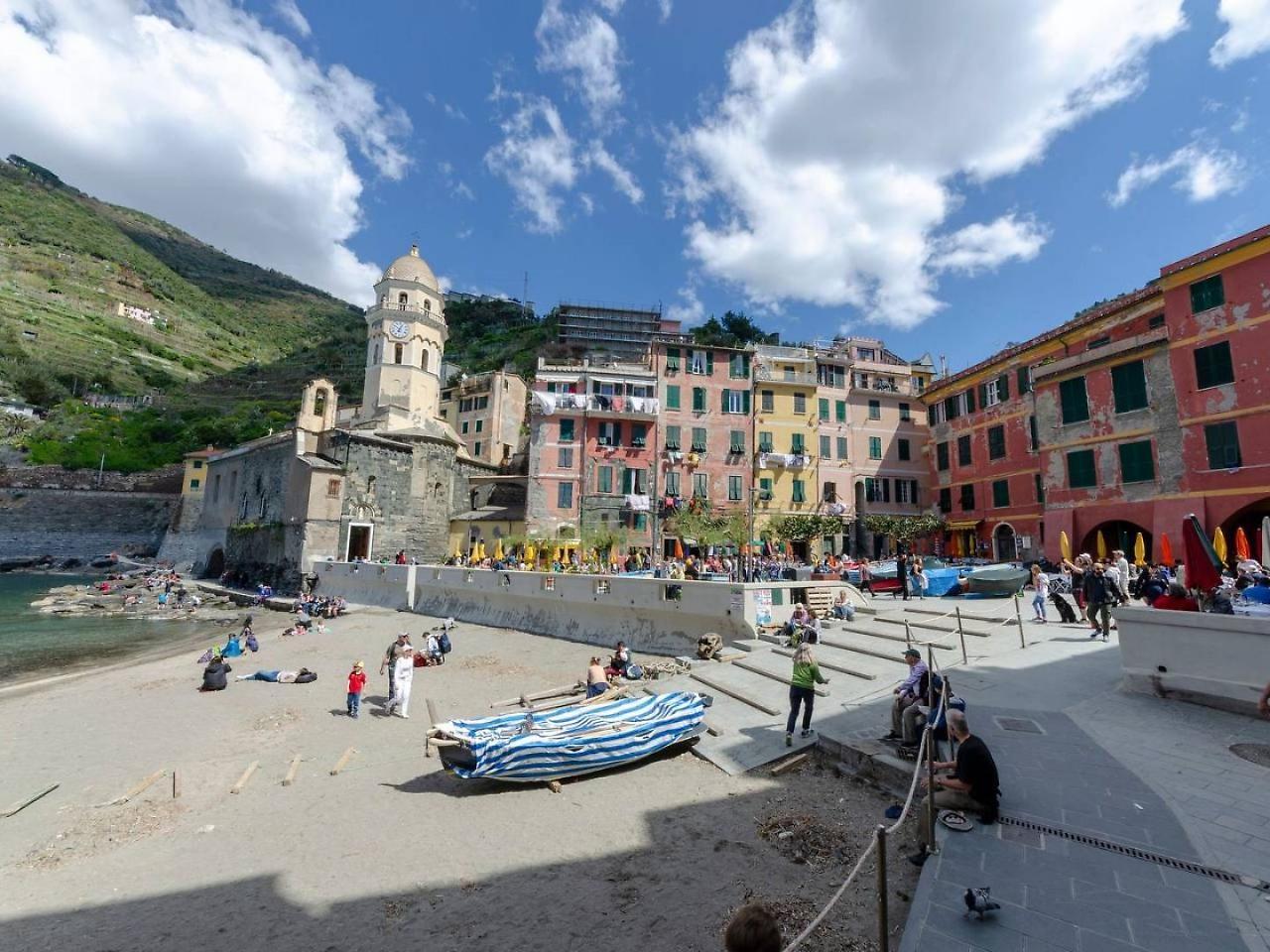 Joivy Family Flat With Little Patio, Cinque Terre Apartamento Vernazza Exterior foto