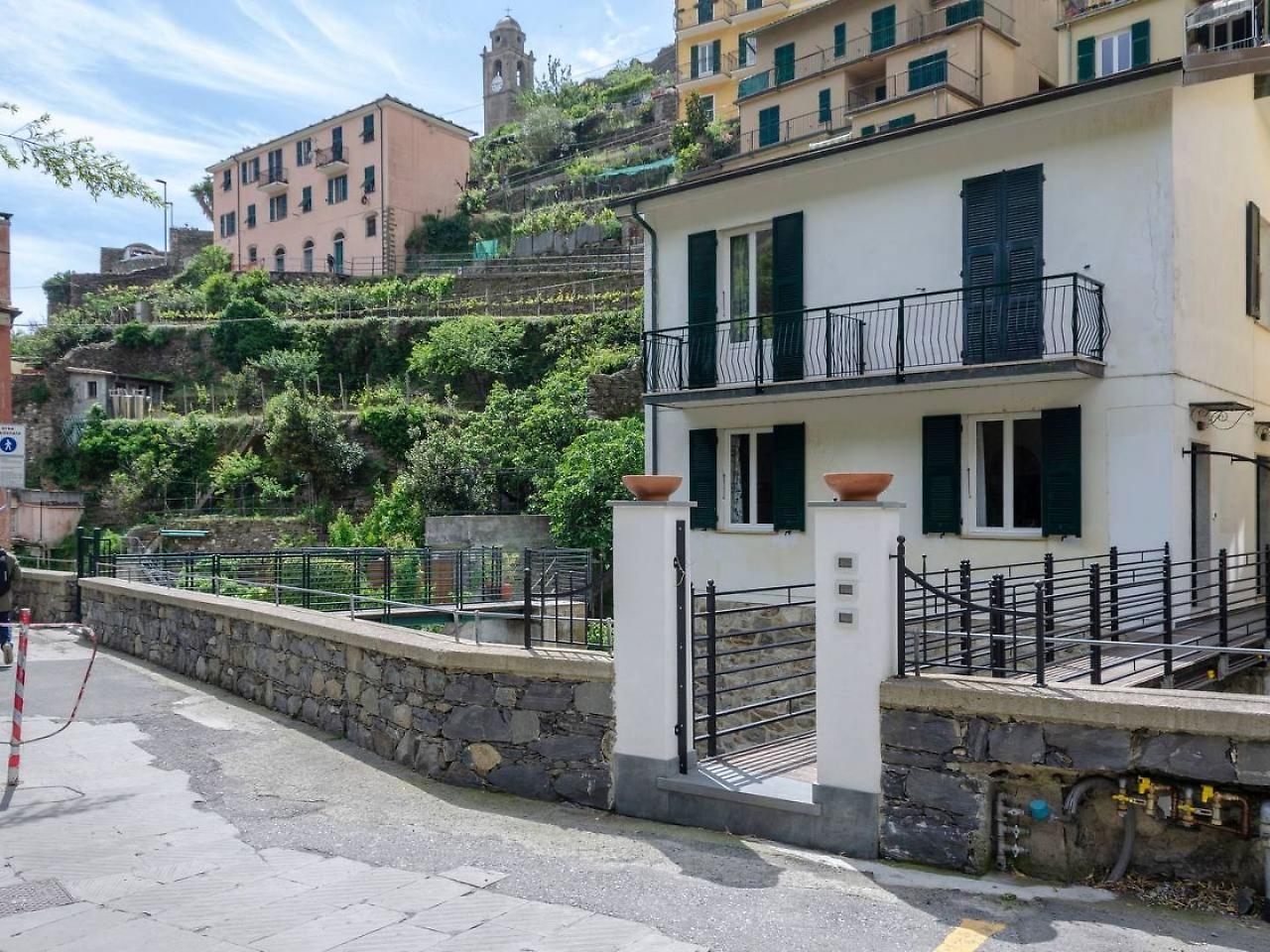 Joivy Family Flat With Little Patio, Cinque Terre Apartamento Vernazza Exterior foto